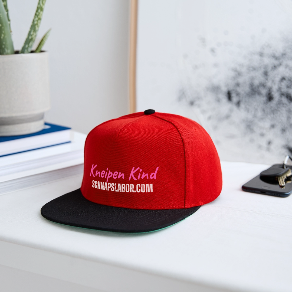 Kneipen Kind - Snapback Cap - Rot/Schwarz
