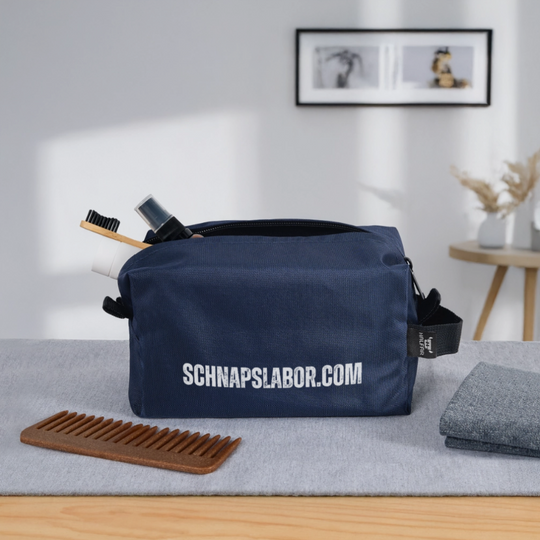 Schnapslabor - Recycelte Kulturtasche - Navy