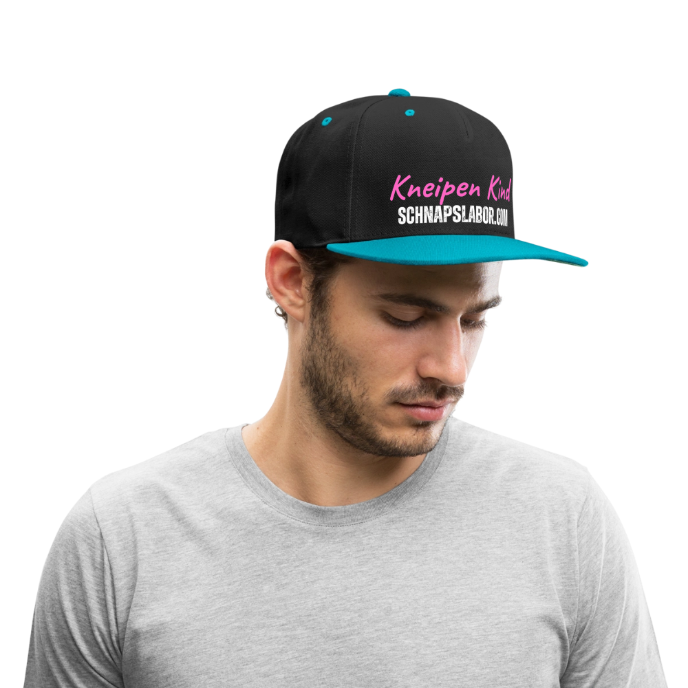 Kneipen Kind - Kontrast Snapback Cap - Schwarz/Türkis